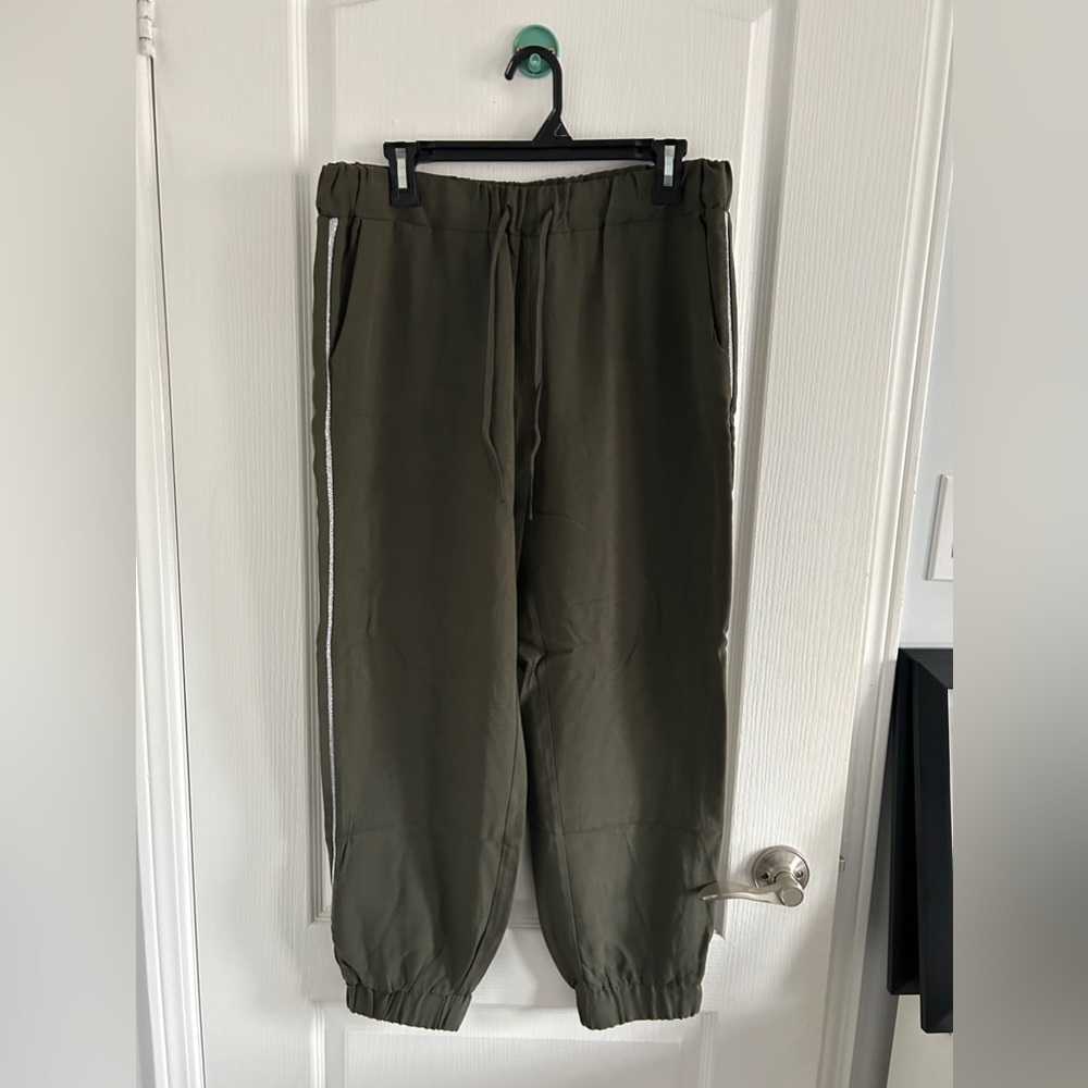 Zara jogger pant - size L